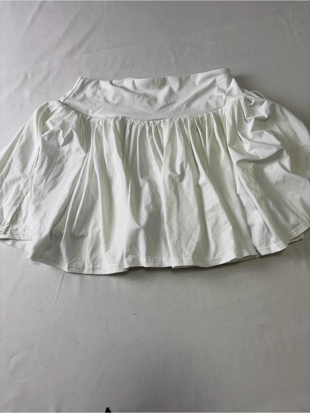 HALARA White Circle Skater Skirt